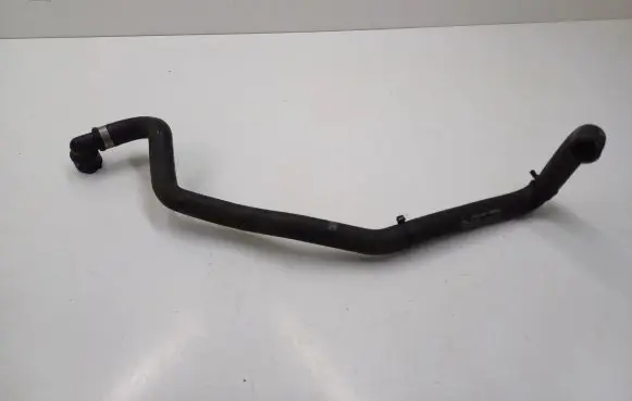 Mercedes-Benz GLA W156 Engine coolant pipe/hose A2468303396