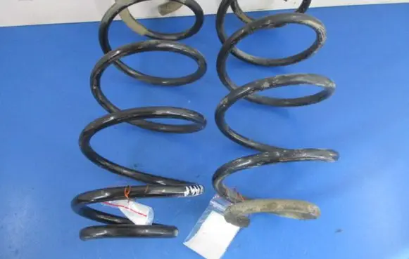 Ford Mondeo Mk III Front coil spring