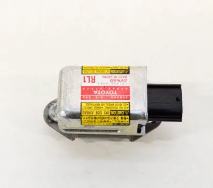 Toyota Prius (XW20) Airbag deployment crash/impact sensor 8986047040 1879000892