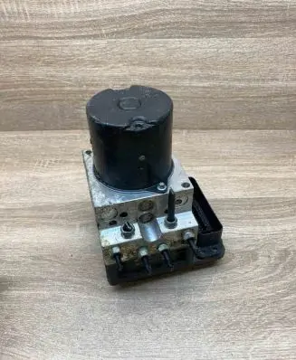 BMW 5 E60 E61 ABS Pump 6783360 6774679