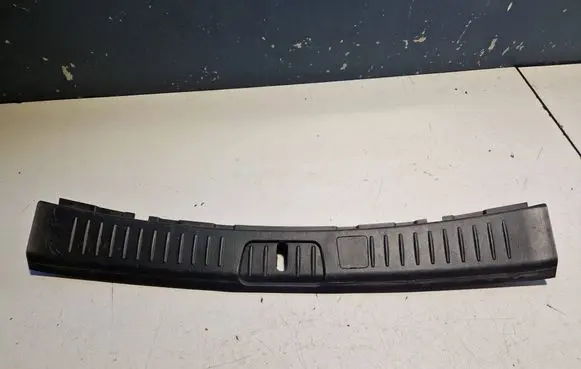 Chevrolet Captiva Other trunk/boot trim element 