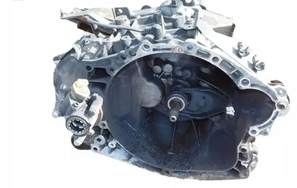 Peugeot 206 Manual 5 speed gearbox 20DL74