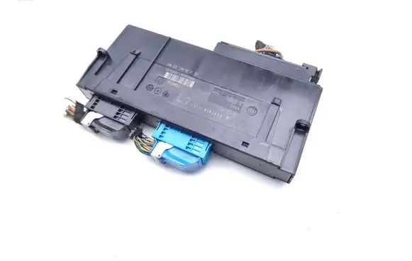 BMW 3 E92 E93 Central body control module 9187533 10681810 6135918753301