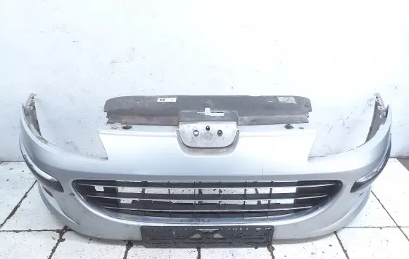 Peugeot 407 Front bumper 9644644377