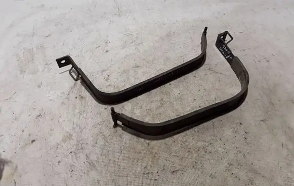 Hyundai Ioniq Fuel tank mounting bracket 31210-G2600