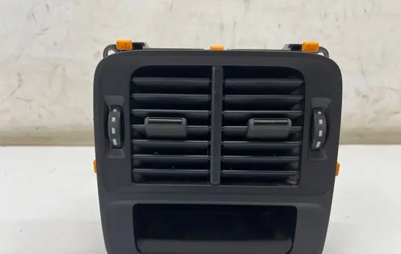 Porsche Taycan 9J1 Rear air vent grill 9J1820219 9J1819202