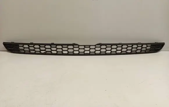BMW X5 E70 Front bumper lower grill 8047336