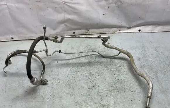 Opel Insignia B Air conditioning (A/C) pipe/hose 39227688 39187832