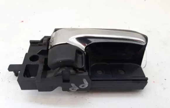 Toyota Avensis T250 Front door interior handle
