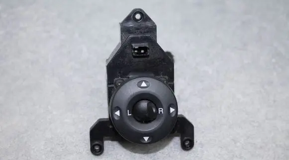 Hyundai Santa Fe Fuel tank opening switch 871480