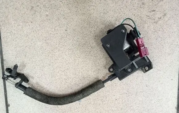 BMW 3 E90 E91 Curtain motor 9918004051