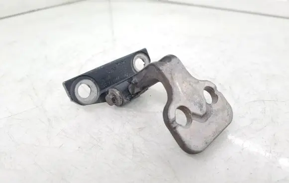 Jaguar XF X250 Front door lower hinge 8X23F228A64AC