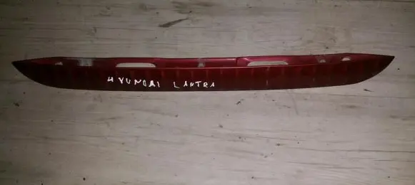 Hyundai Lantra I Trunk door license plate light bar 