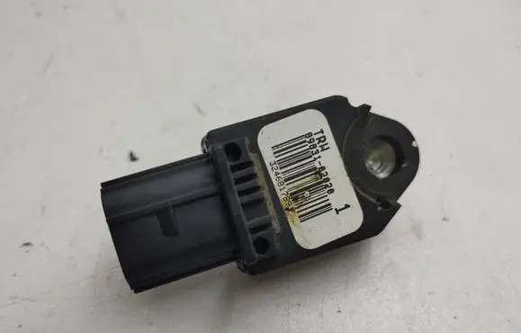 Toyota Corolla E120 E130 Airbag deployment crash/impact sensor 8983102020