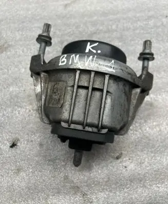BMW 1 E81 E87 Engine mount bracket 13981112GE
