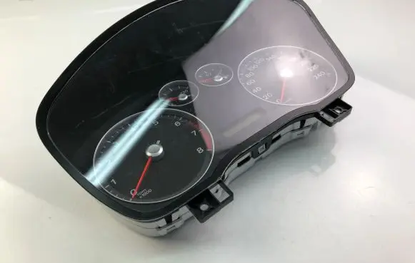 Ford Focus Speedometer (instrument cluster) 4M5T10849EP