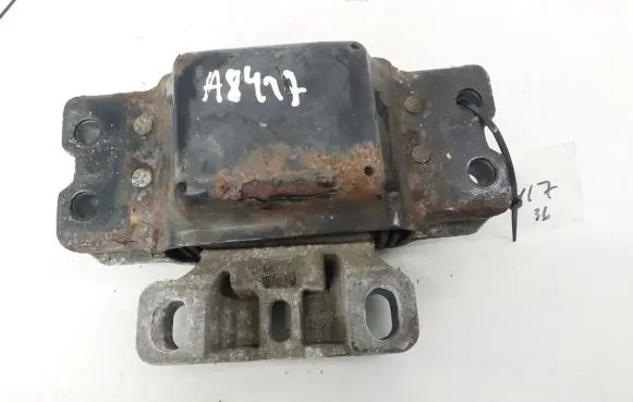 Skoda Octavia Mk2 (1Z) Engine mount bracket 1K0199555