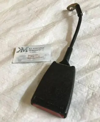 Mercedes-Benz S W126 Rear seatbelt buckle 1268600469
