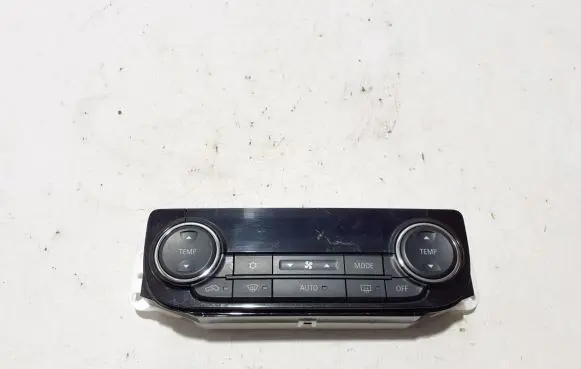 Mitsubishi Outlander Air conditioner control unit module 7820B061