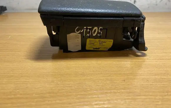 Mercedes-Benz S W221 Car ashtray PO109681 81272002