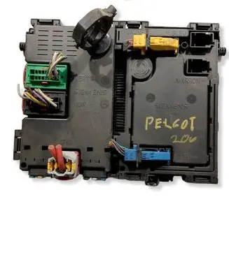 Peugeot 206 Fuse module 9644098080