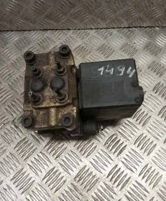 Peugeot 605 ABS Pump 0265201057