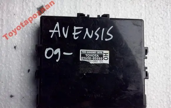 Toyota Avensis T270 Airbag control unit/module 8969005080