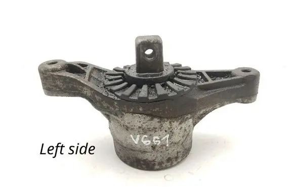 Maserati Ghibli Engine mount bracket 670003629