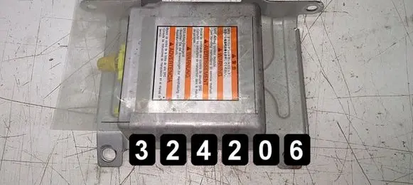 Subaru Impreza II Engine control unit/module 98221FE200