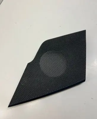 Side speaker trim/cover