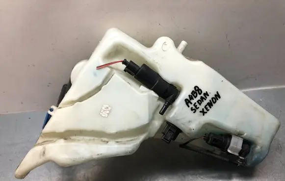Audi A4 S4 B8 8K Windshield washer fluid reservoir/tank 8T0955453C