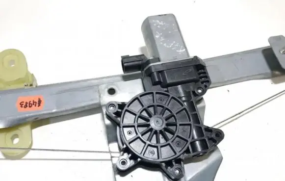 Renault Captur Rear door window regulator motor 128001472a 3q1732c
