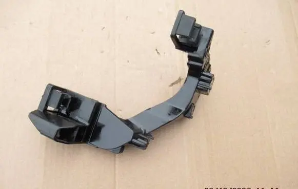 KIA Ceed Headlight/headlamp mounting bracket ET015E