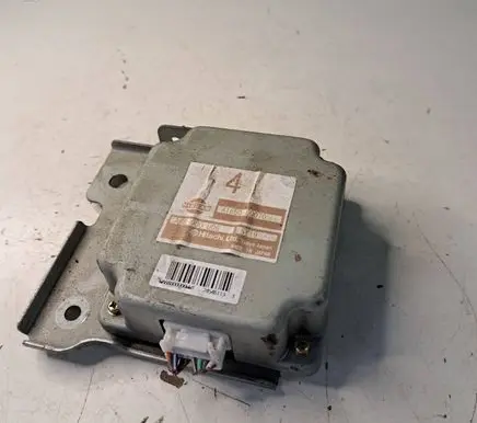 Nissan X-Trail T30 Torque split ecu control unit/module 41650EQ070 A68000U06 5Y19