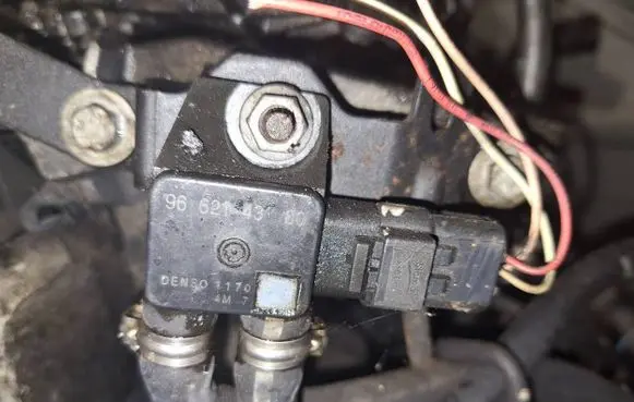 Citroen C4 I Picasso Exhaust gas pressure sensor 9662143180