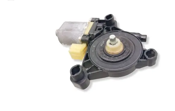 Audi A3 S3 8V Front door window regulator motor 5Q0959802B