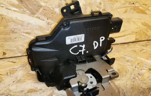 Audi A4 S4 B6 8E 8H Front door lock 8E1837016C