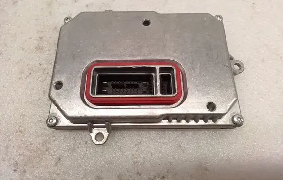 Mercedes-Benz B W245 Headlight ballast module Xenon 1307329119 A1698207185