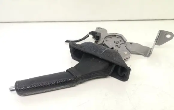 Lexus IS 220D-250-350 Handbrake/parking brake lever assembly
