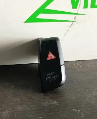 Audi A4 S4 B8 8K Hazard light switch 8K2941509A 272110777 11248000