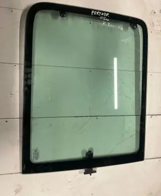 Citroen Berlingo Side middle window/glass 43R000016 DOT211M75AS2