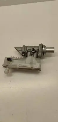Renault Espace V (RFC) Master brake cylinder 460913198R