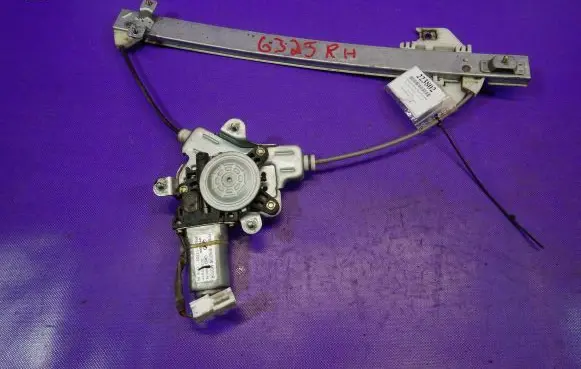 Hyundai Matrix Rear door window regulator with motor 98820-17200