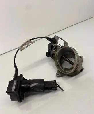 BMW 5 E39 Throttle valve 1703562 0205005010