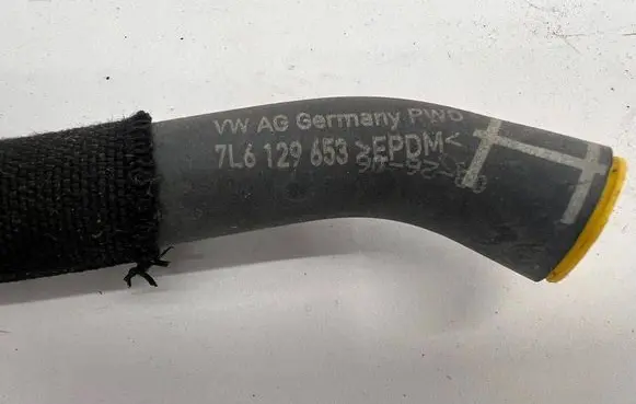Audi Q7 4L Breather hose/pipe 7L6129653