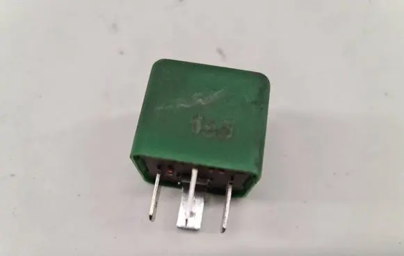 Opel Zafira A Other relay 03447012 573