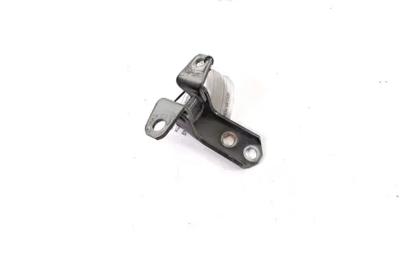 Mitsubishi Outlander Front door lower hinge 5702A064