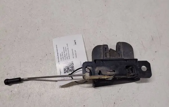 Volkswagen Caddy Loading door lock 2K0827506A