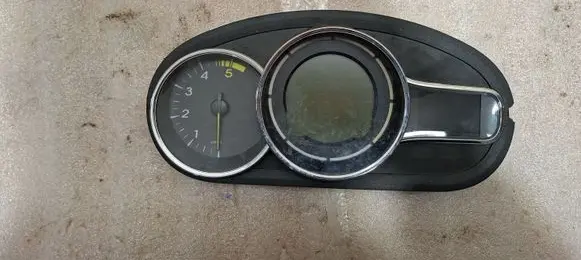Renault Megane III Speedometer (instrument cluster) A2C31196200
