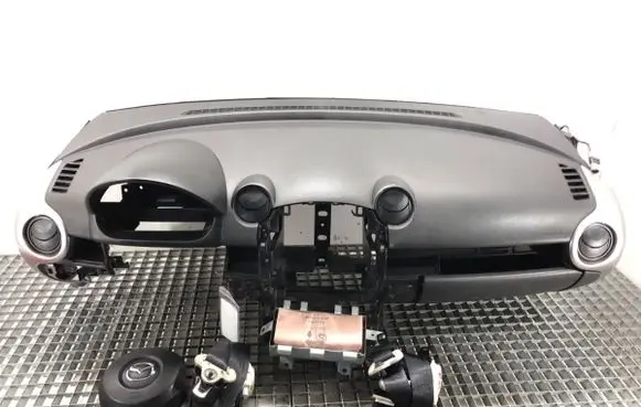 Mazda 2 Dashboard 